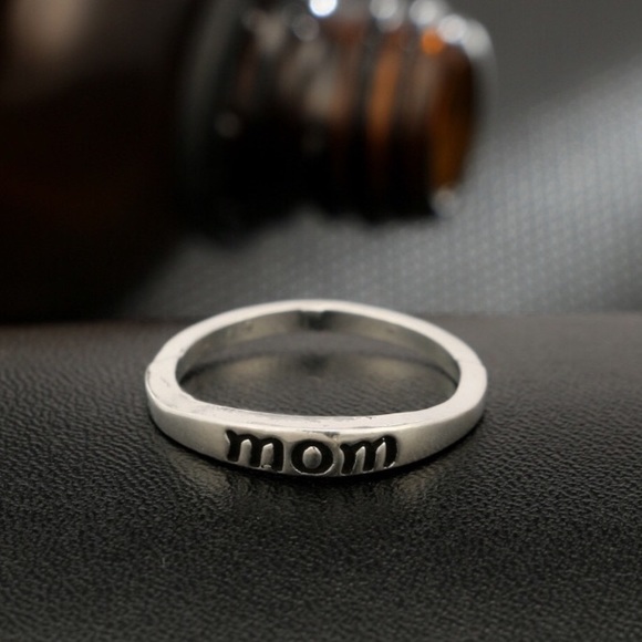 Silver Simple Mom Trendy Ring - Picture 4 of 5